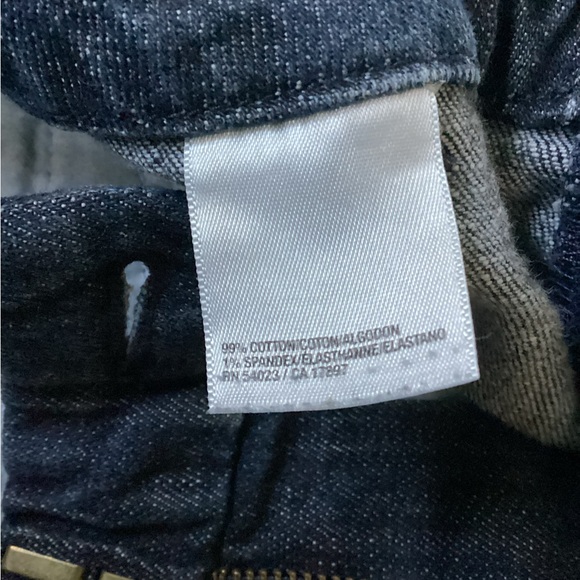 Old Navy jean capris. - Picture 4 of 9